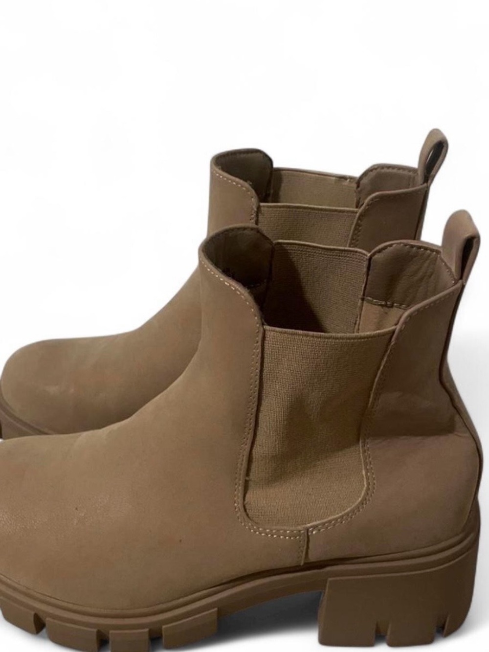 Women’s Chunky Chelsea Boot in Brown
